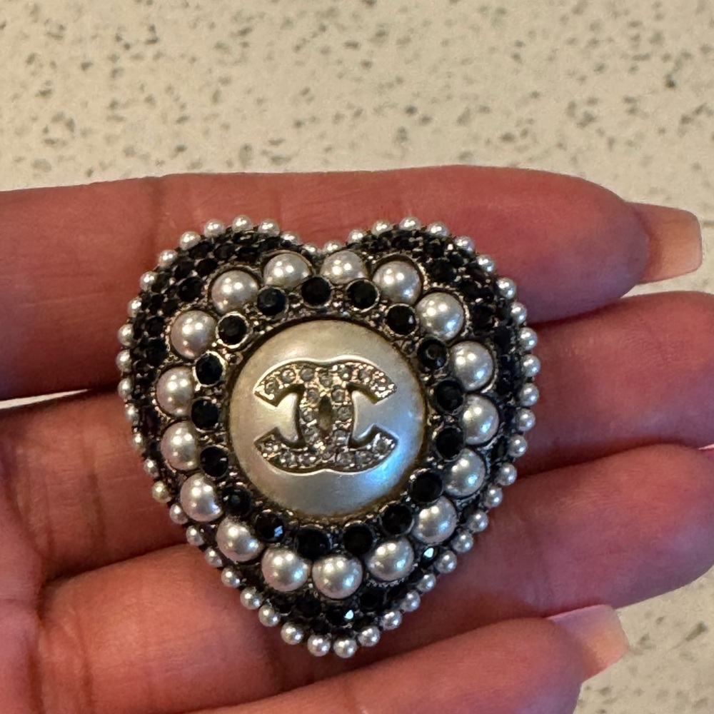 Chanel Black and Silver Heart Brooch